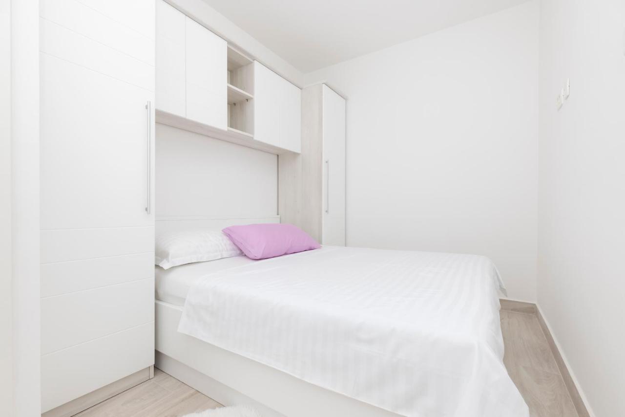 Apartments Tony Mali Lošinj Exterior foto